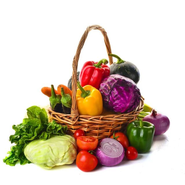 Antioxidanţii, vitamina A şi E împotriva îmbătrânirii pielii |  Profesor Dr. Umberto Borellini, Italia  Cunoaşterea mecanismelor prin care se manifestă îmbătrânirea prematură a pielii care nu se datorează factorilo genetici, oferă o bază de plecare important în diagnosticarea si abordarea preventivă a acestui proces şi, implicit, oferă opţiuni în alegerea unui tratament dermatocosmetologic eficient.  [...] read all here [...] 👇👇👇
http://www.jurnaluldeestetica.ro/antioxidantii-vitamina-a-si-e-impotriva-imbatranirii-pielii  Photo attribute
<a href='https://www.freepik.com/photos/food'>Food photo created by onlyyouqj - www.freepik.com</a>